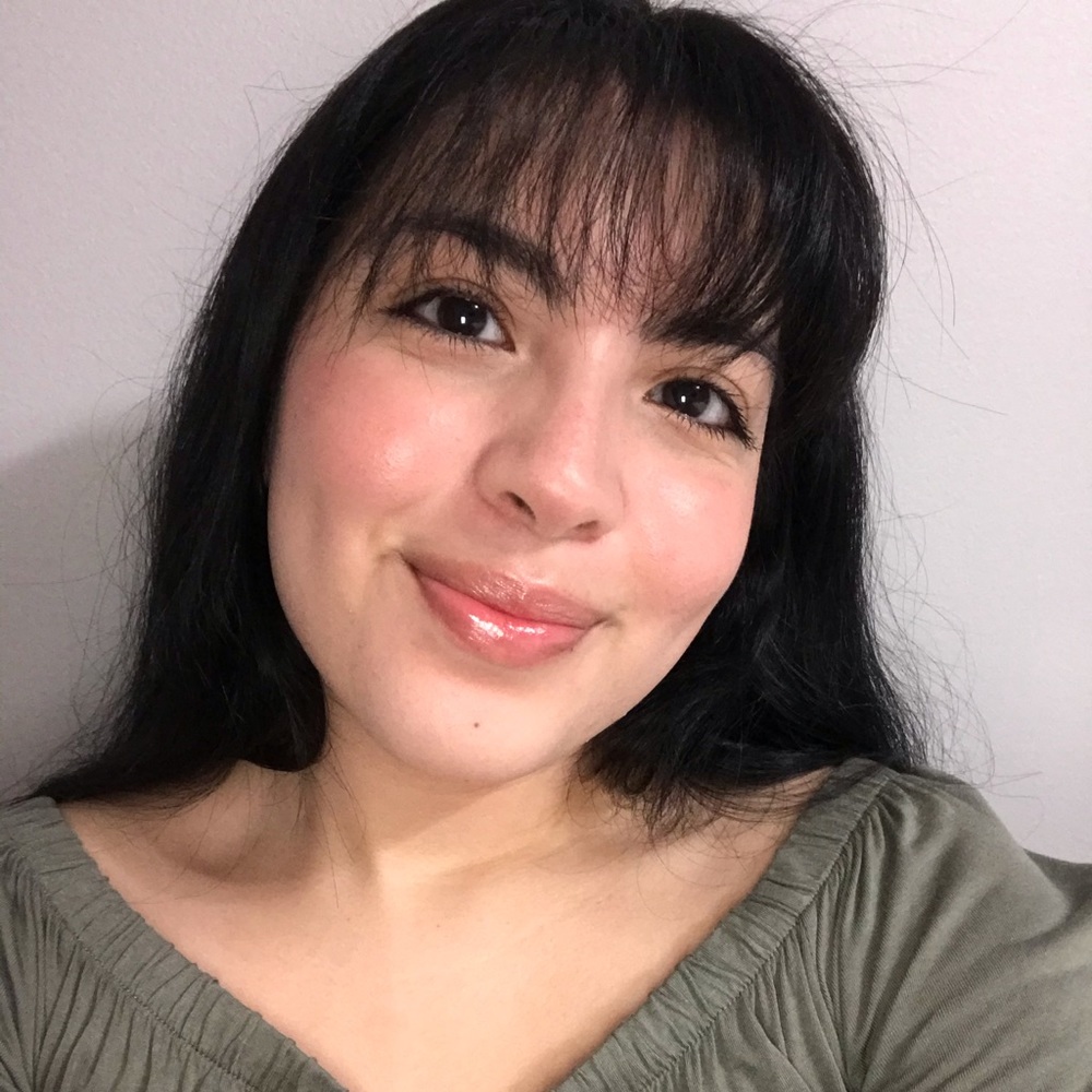 Meet your Posher, Estefany